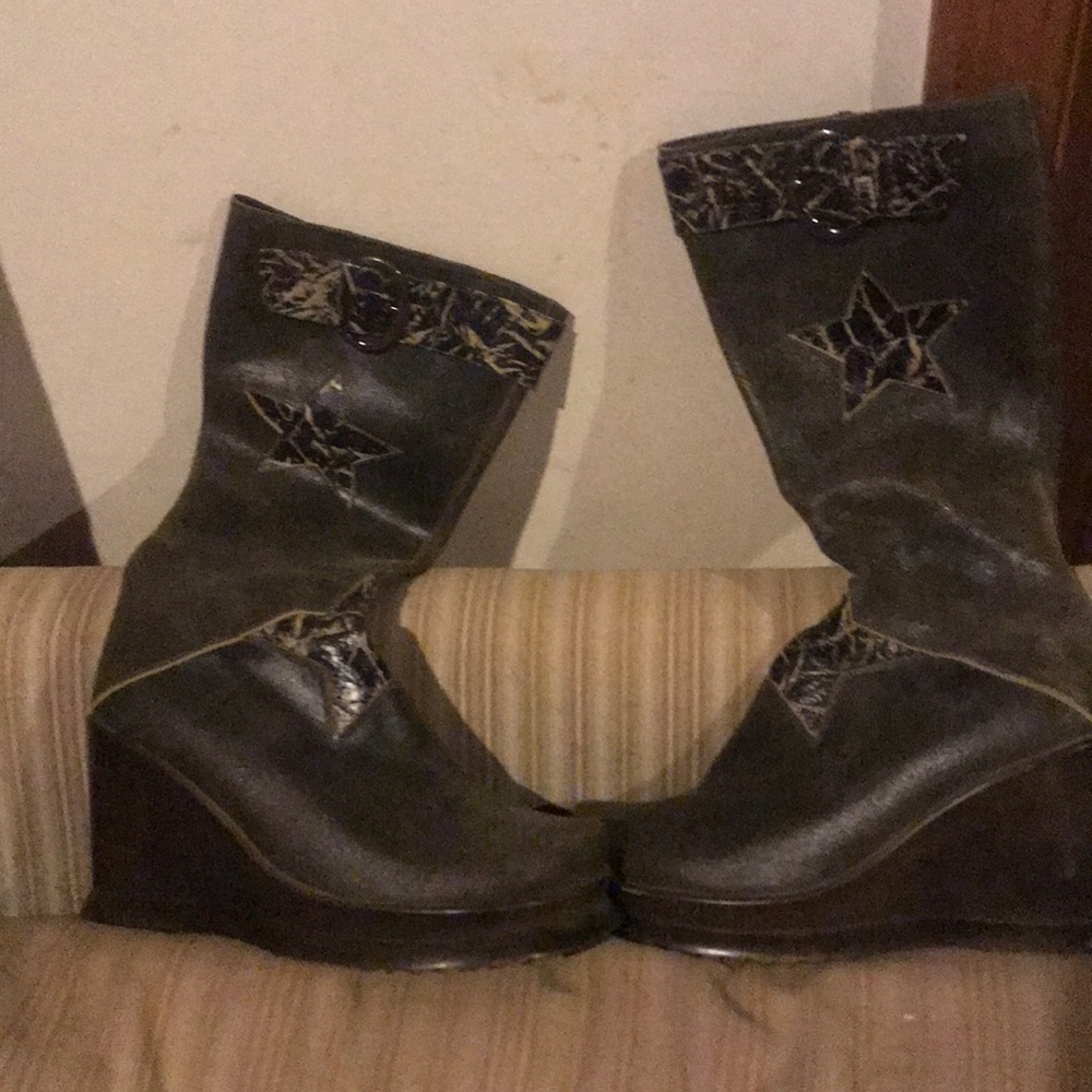 Winter boots